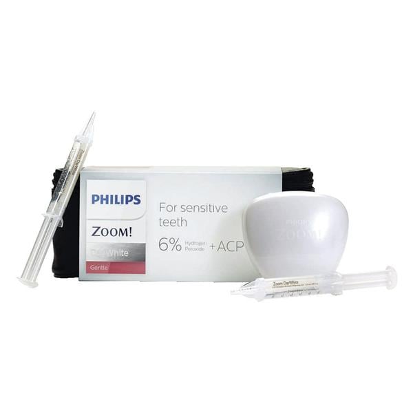 DAY WHITE - Pochette: 6 siringhe da 2,4 g cad., 2 fogli in vinile, 1 portamascherine e scala colori.